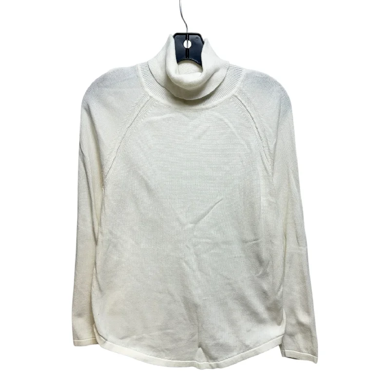 Sweater By Jeanne Pierre  Size: M Vacation